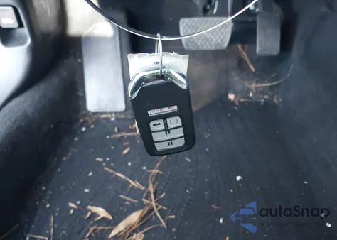 2018 Honda Accord Touring z USA, uszkodzony, nr VIN 1HGCV1F90JA043812